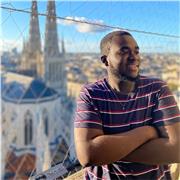 Anglophone Masters student at KEDGE Business School. 
Looking to help anyone out there who may need it. I speak French too :)